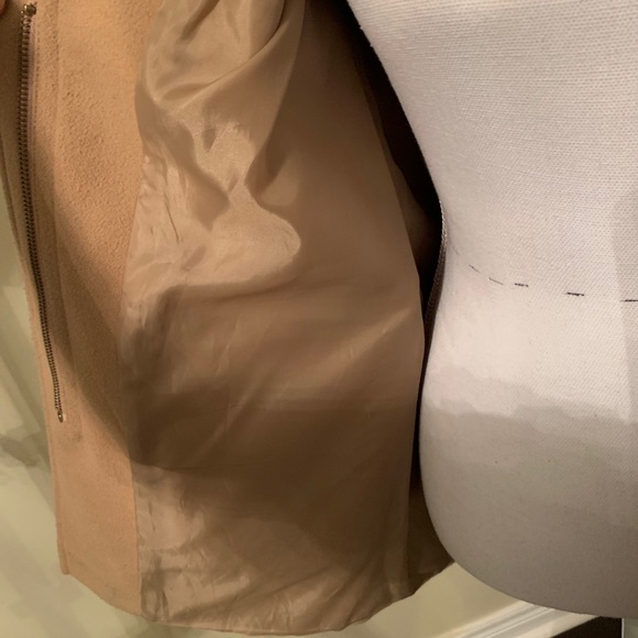 Coat - Picture 10 of 14